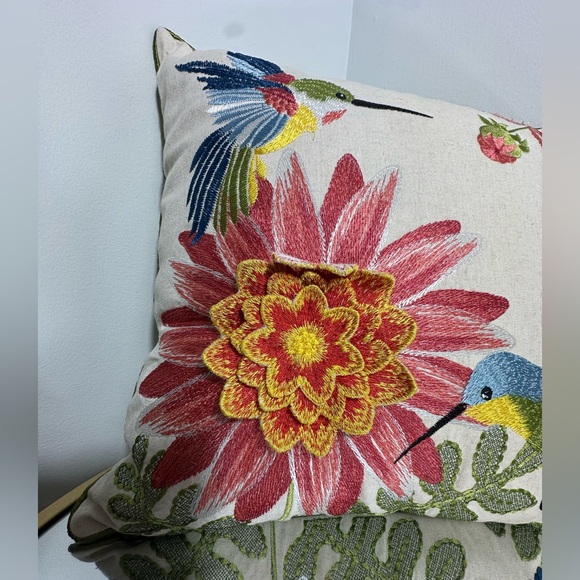 Pier 1 Decorative Embroidered Hummingbird Summer Tropical Throw Pillow - Picture 7 of 13